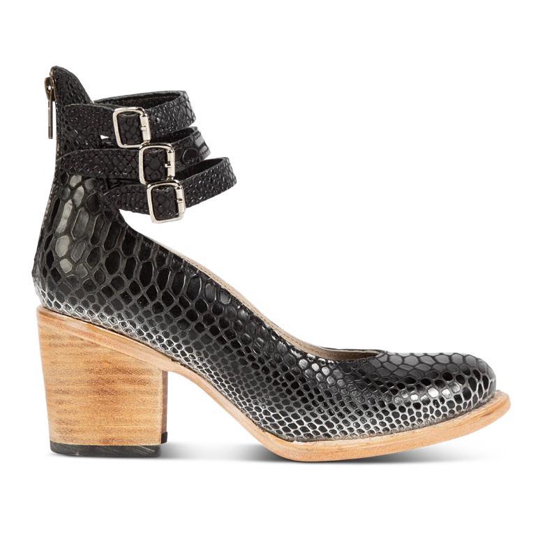 EVIE™ | BUCKLE STRAP ANKLE BOOTS